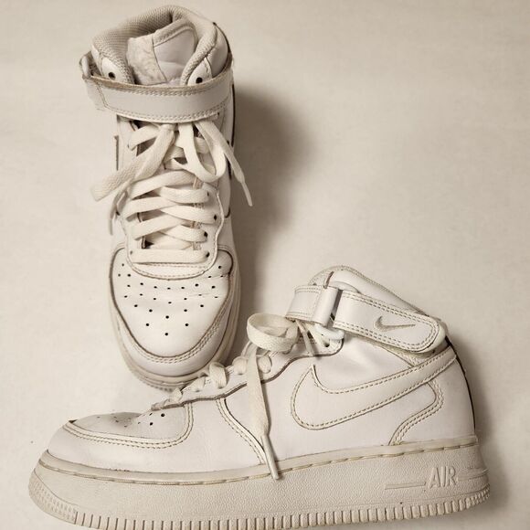 Nike DH2933-111 Air Force 1 GS Size 5Y Triple White Athletic Mid Top Sneakers - Picture 4 of 12